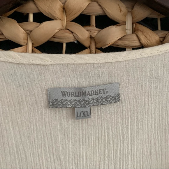 • [World Market] Embroidered Top • - Picture 4 of 10